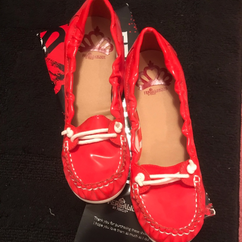 Fergalicious Sz 5 NIB Weekendz Poppy Loafer